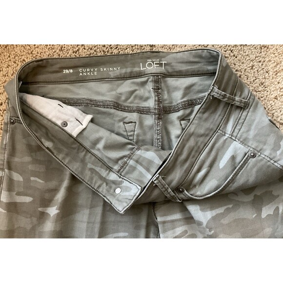 LOFT, Women’s, CURVY Skinny Zip Ankle Pants, Camo Colored, Size: 29/8 - Picture 2 of 5